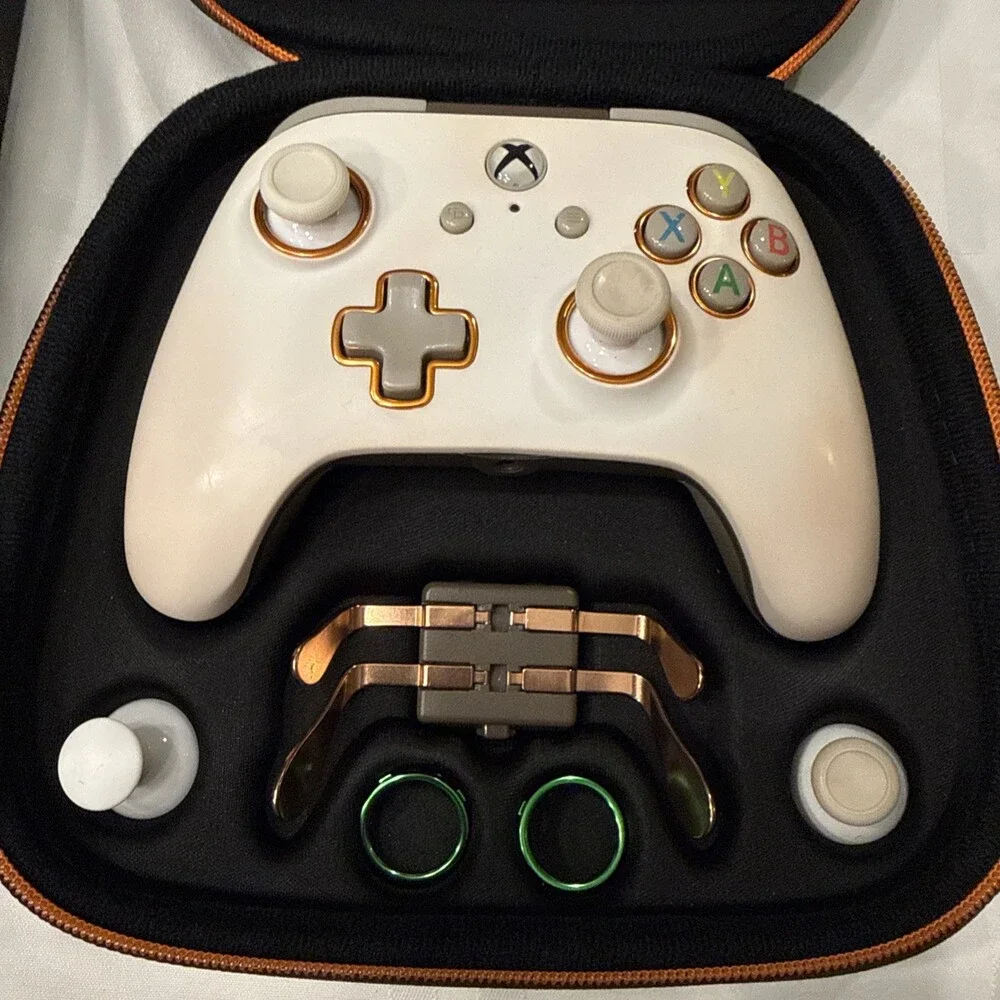 Power A Fusion Pro Wired Controller White Xbox One 1514146-01 w/ Box